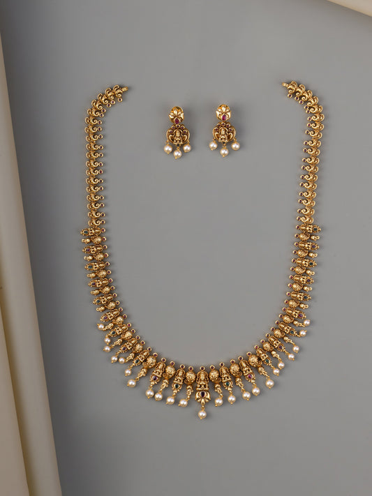 Aishwarya Lakshmi Thin Haaram Set - full set