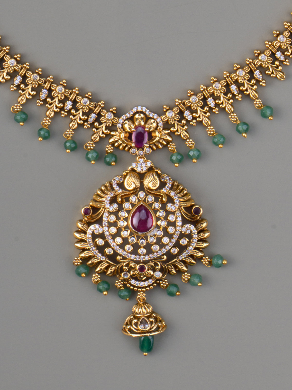 Ishani Antique AD Necklace Set - pendant close-up