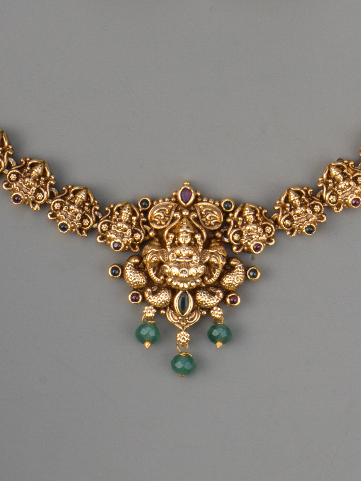 Sowbhagya Lakshmi Temple Necklace Set - pendant close-up